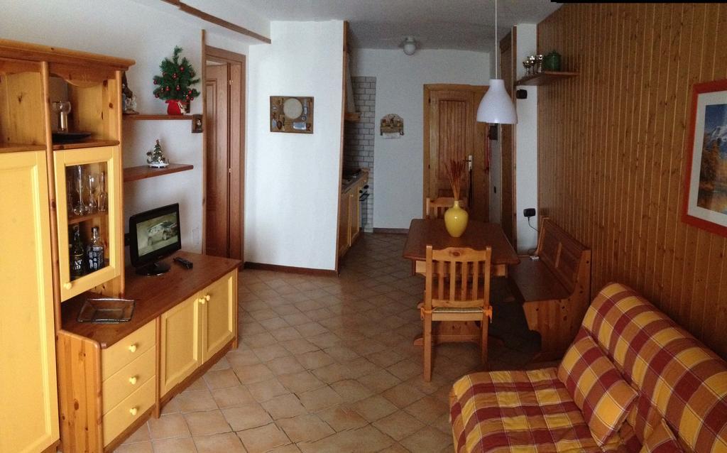 Villaggio Dello Sciatore Residence Paradiso Appartamenti E Monolocale ロッカラーゾ エクステリア 写真
