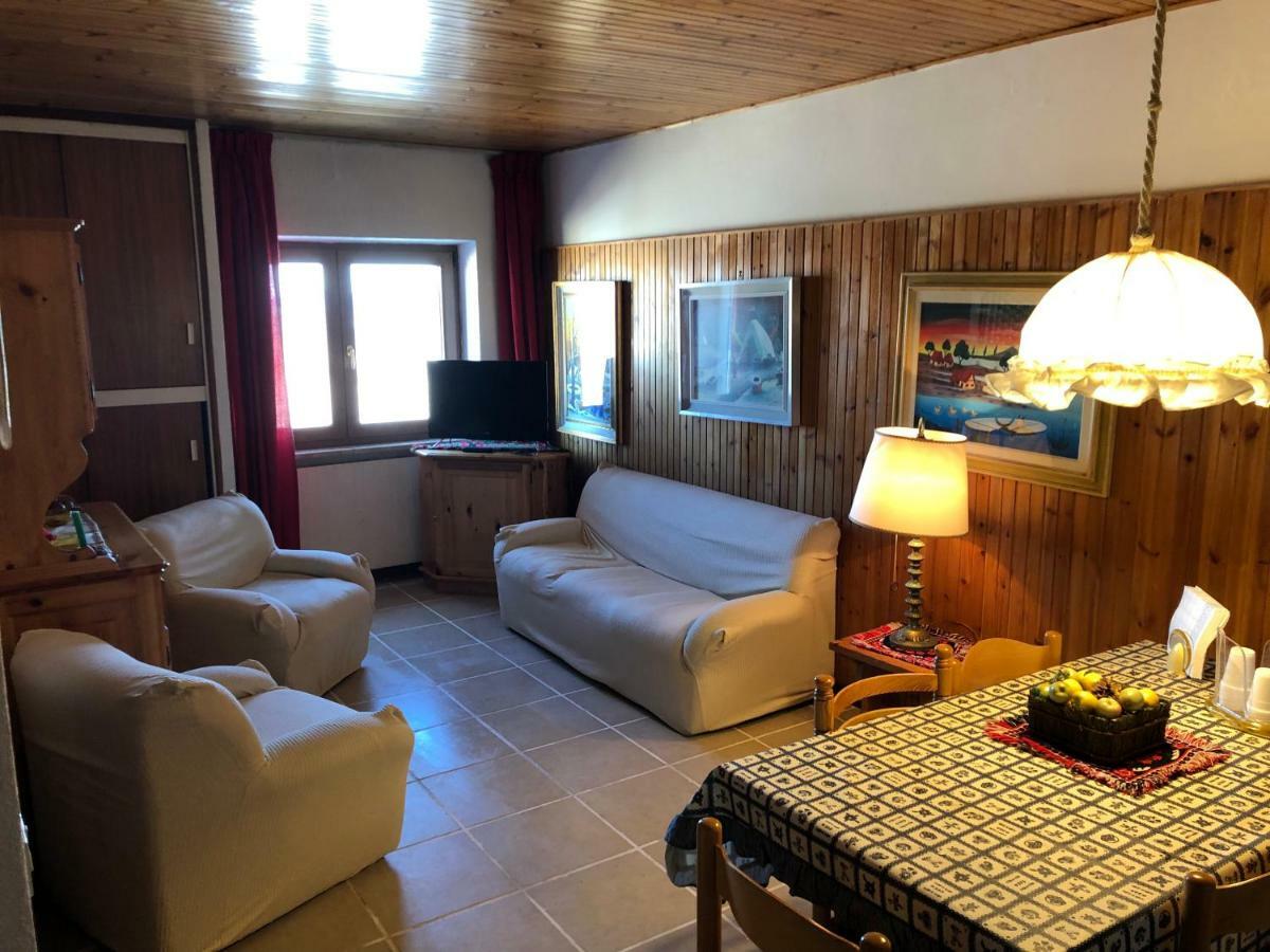 Villaggio Dello Sciatore Residence Paradiso Appartamenti E Monolocale ロッカラーゾ エクステリア 写真